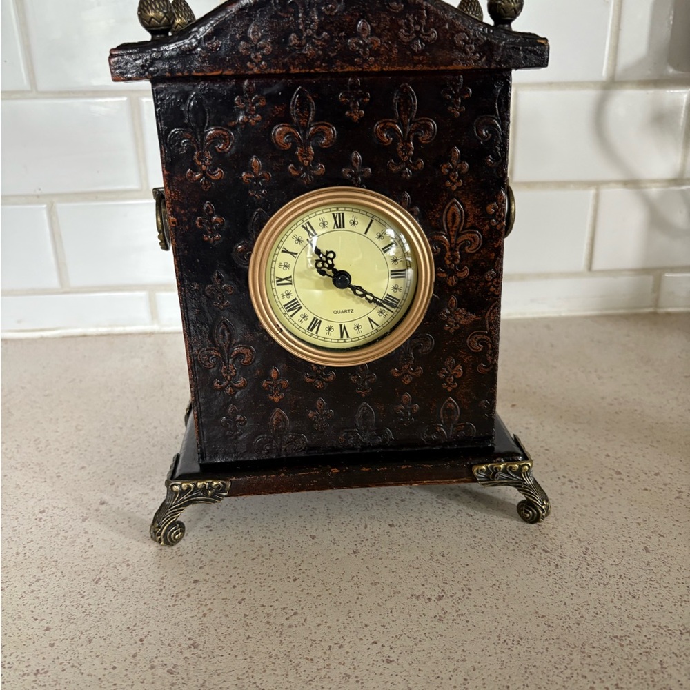 Vintage-Style Brown Clock